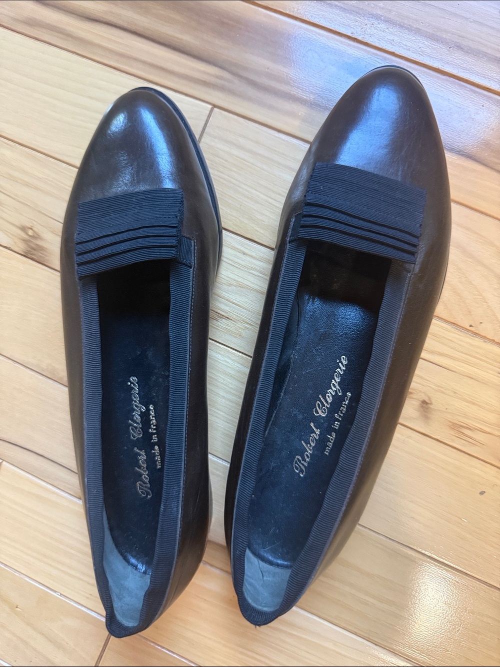 Robert Clergerie Size 6 Brown Leather Slip-On Flats with Black Accent